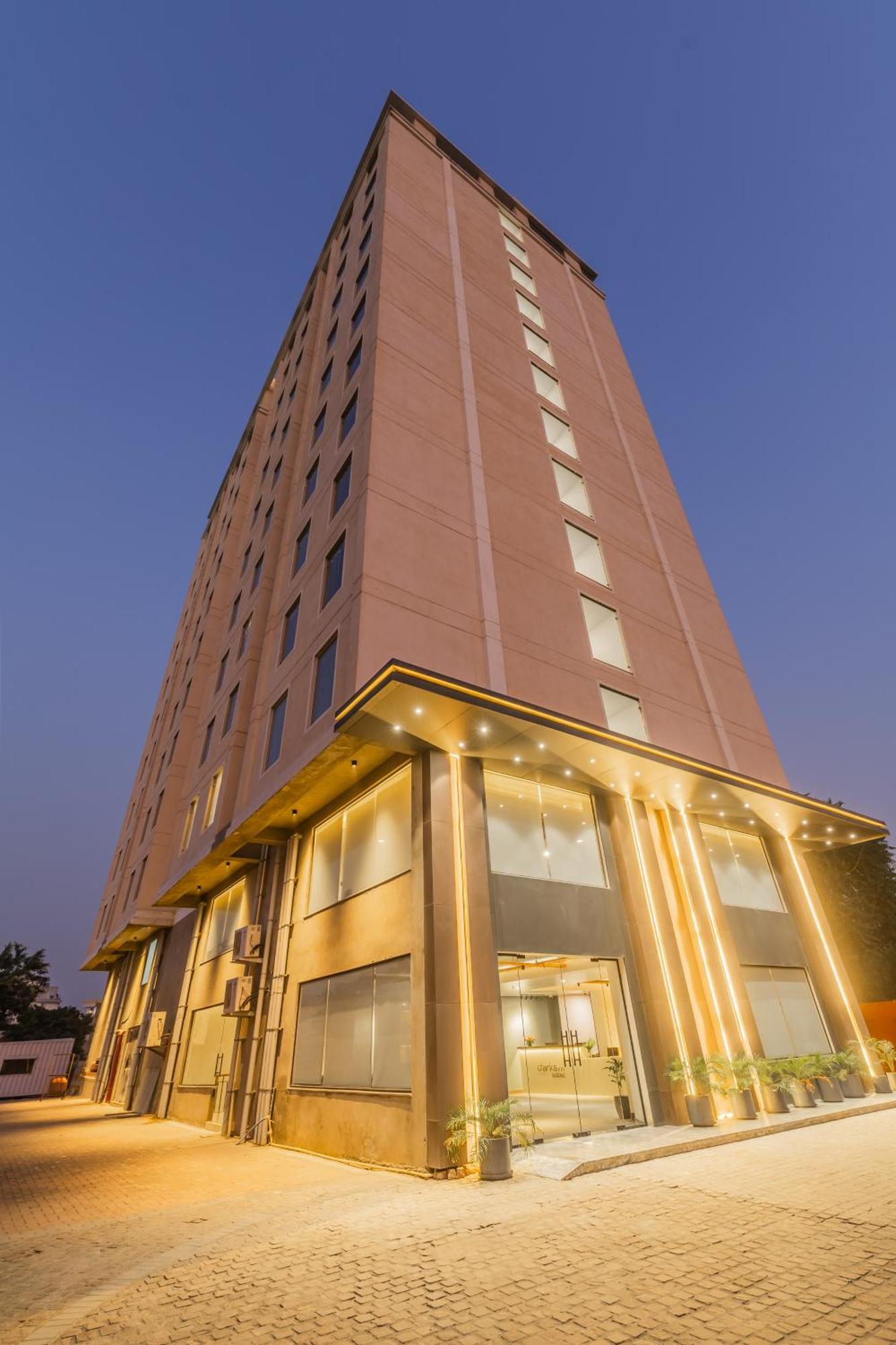 Clarks Inn Suites Jaipur Dış mekan fotoğraf